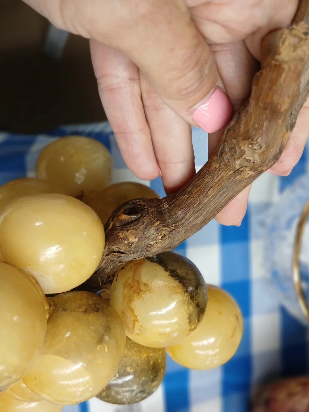 Vintage Alabaster Grape Cluster